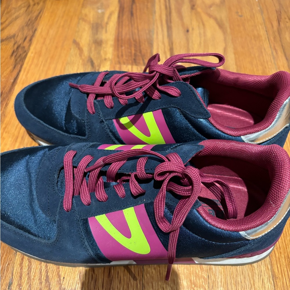 Tretorn Women’s Loyola Sneaker, Size 9